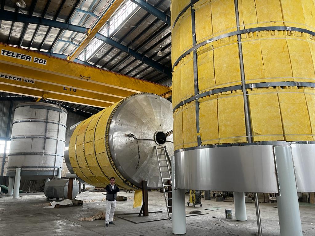 Technical inspection of steel tank converter tanks in Isfahan